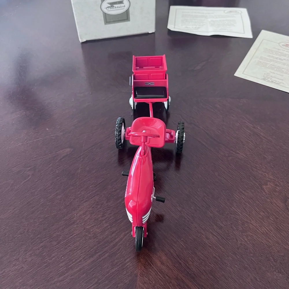 Hallmark Kiddie Car Classics Murray Tractor & Trailer - Picture 4 of 8